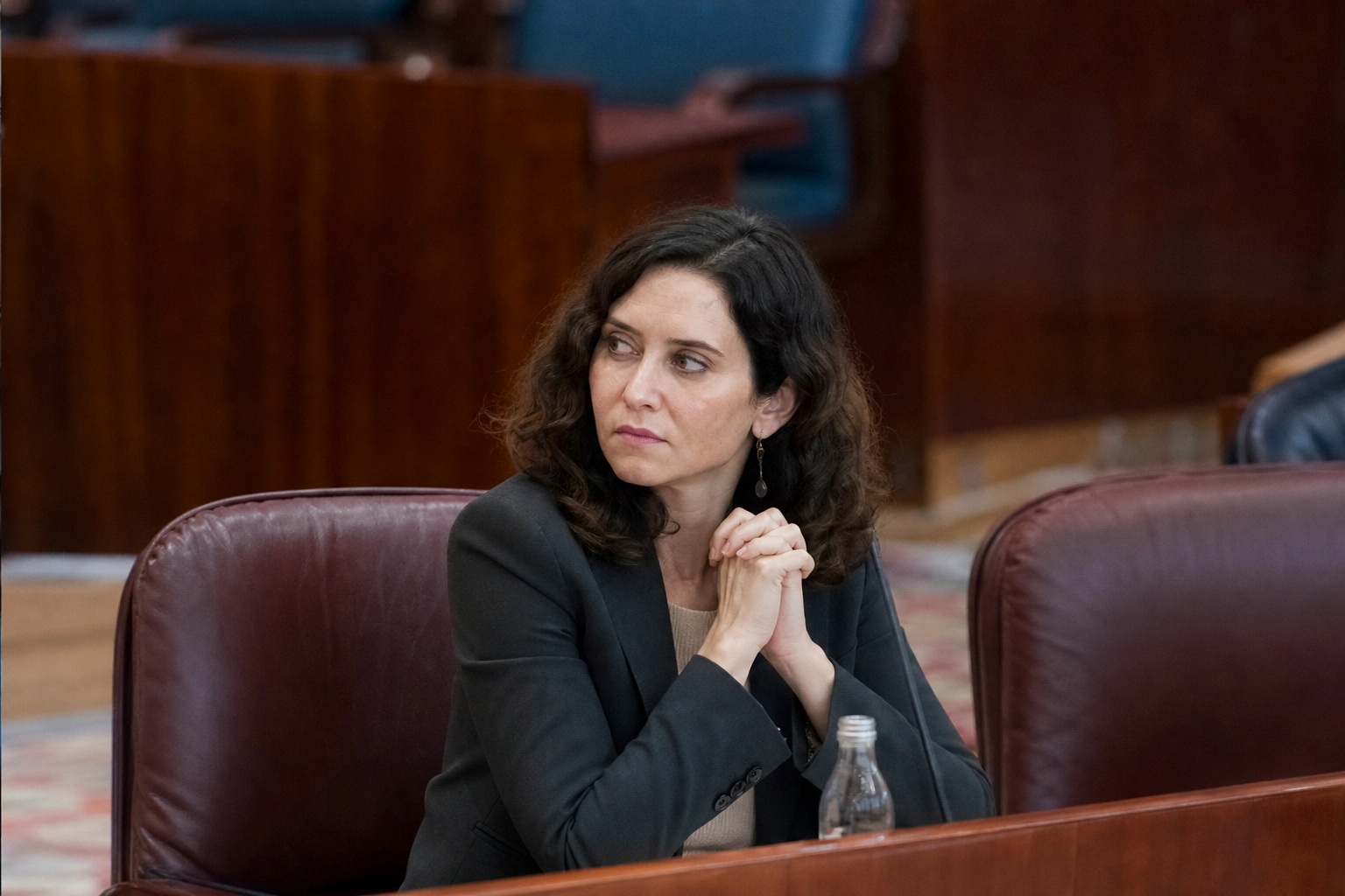 Imagen relacionada con Ayuso pide no votar por correo en las elecciones del 29 de noviembre y vincula el proceso a posibles “adulteraciones”